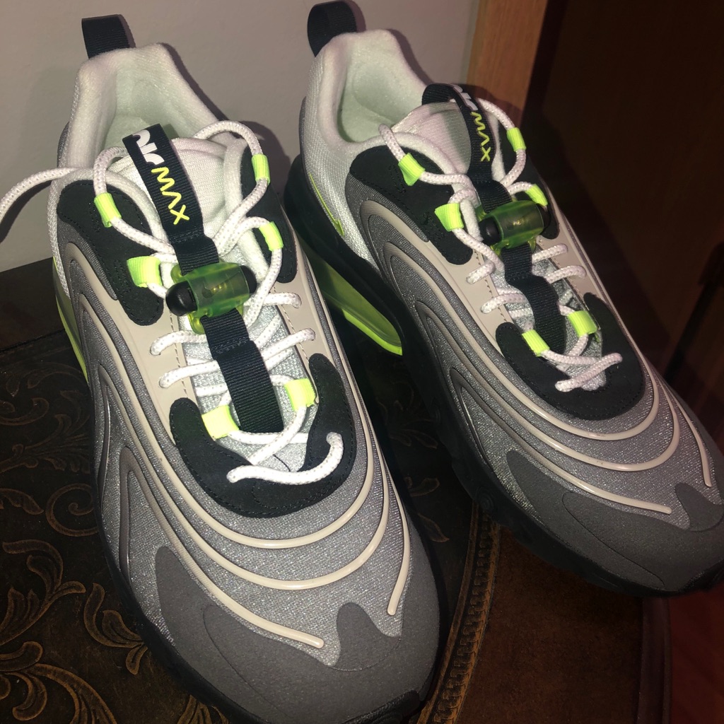 Nike Air Max 270 Size 10 Brand New No Box